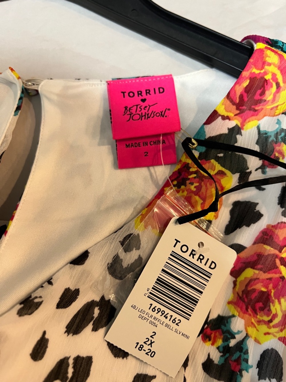 Torrid x Betsey Johnson Leopard Rose Chiffon Ruffle Bell Sleeve Mini Dress 2X - Picture 3 of 10